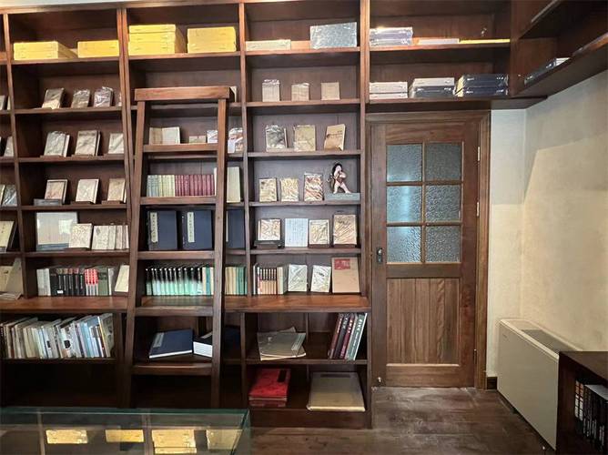 实体书店经营艰难？探访1927·鲁迅与内山纪念书局的生存之道