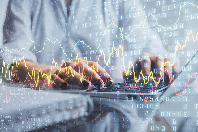 股票分析常用MACD指标，金叉死叉及背离用法全解析