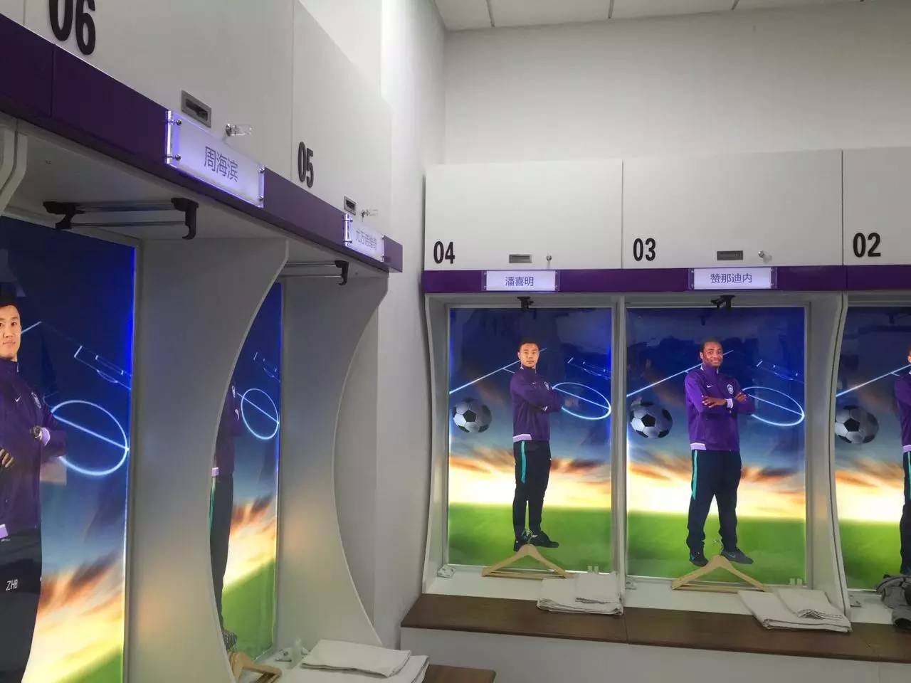 泰达主场比赛明日打响！球迷用品店啥样？投资要多少？(图10)